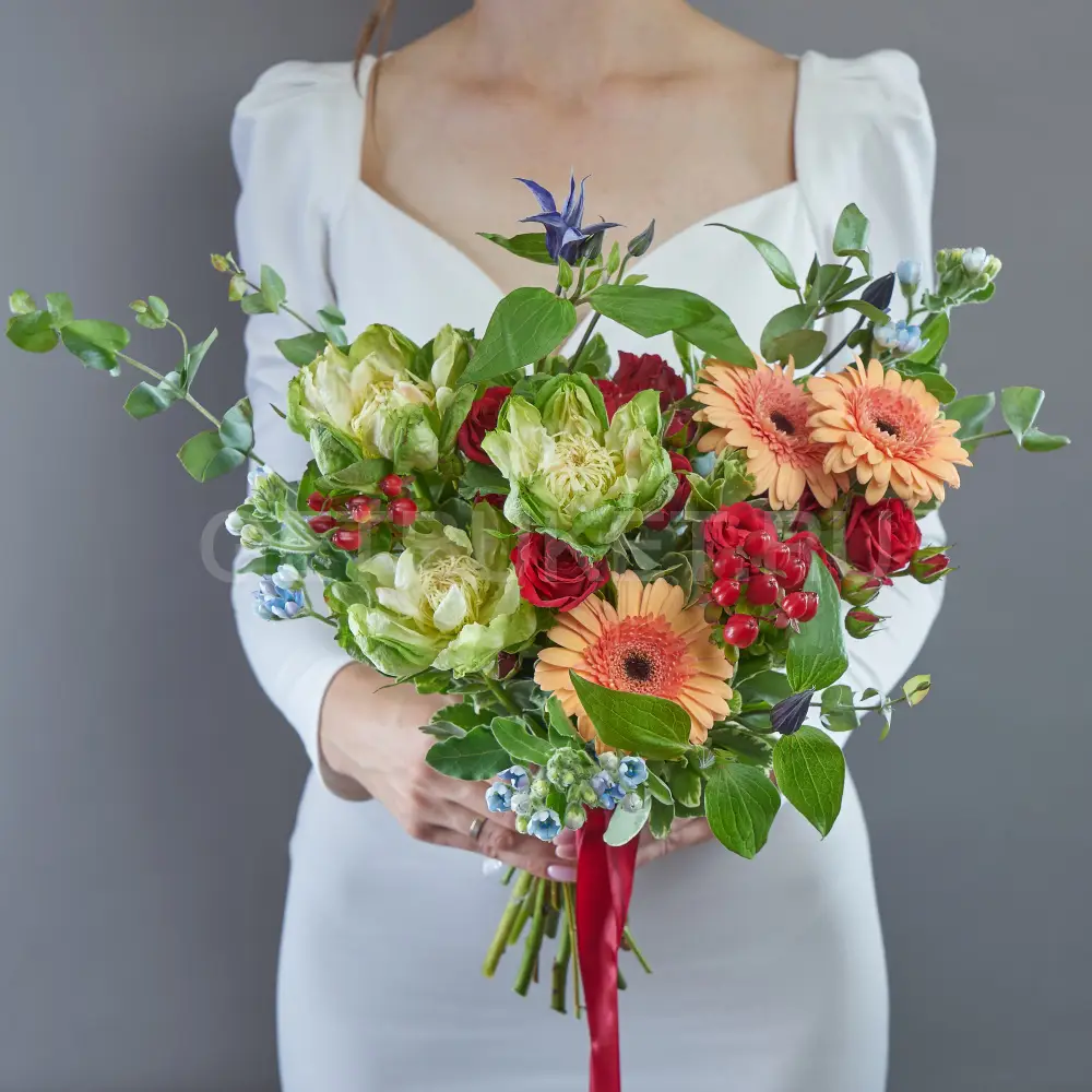 214562 Букет невесты из роз, гербер и клематиса